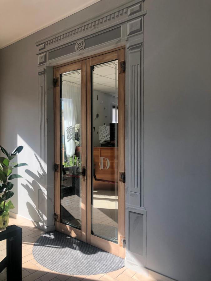 Hotel Domus Cerreto d'Esi Bagian luar foto